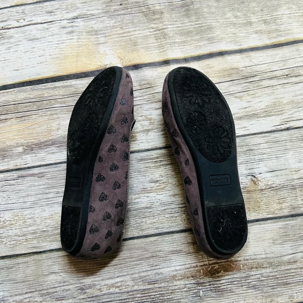 Girls adorable brown suede shoes! Size 5